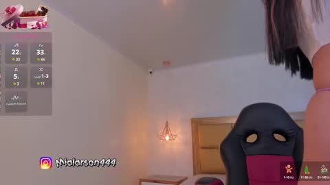 Snapshot of larsonmia chatting on February 13, 12:11 pm MIA online show from February 13, 12:11 pm