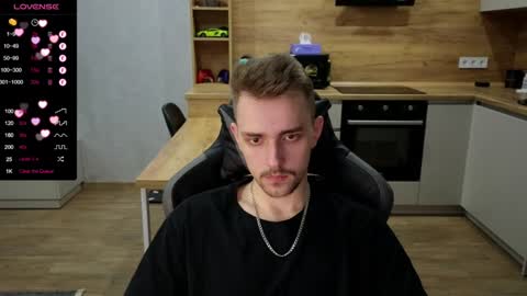 Snapshot of larstar01 chatting on January 13, 11:08 am Lars online show from January 13, 11:08 am