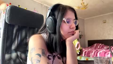 Lina online show from April 28, 4:28 am