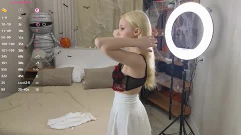 Snapshot of lashandramorgans chatting on November 5, 1:16 am Emilia for my friends Amy online show from November 5, 1:16 am