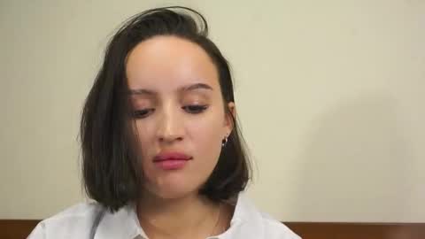 lashundamciver online show from November 17, 7:52 pm