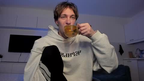 Snapshot of lastnight4you chatting on January 24, 9:37 pm acie online show from January 24, 9:37 pm