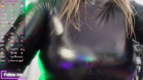 Snapshot of latex_rose_daniels chatting on February 27, 9:14 pm ROSE online show from February 27, 9:14 pm