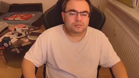 Snapshot of latexboy893 chatting on September 11, 8:53 pm latexboy893 online show from September 11, 8:53 pm