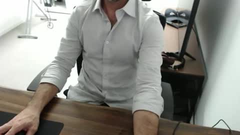 Snapshot of latexdave84 chatting on October 15, 10:48 am latexdave84 online show from October 15, 10:48 am