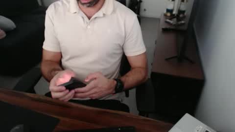 Snapshot of latexdave84 chatting on November 11, 7:30 am latexdave84 online show from November 11, 7:30 am