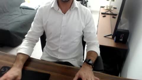 latexdave84 online show from January 7, 10:29 am