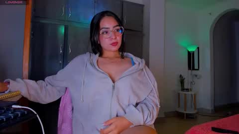 Snapshot of latin_gabby chatting on October 1, 11:44 pm Gabby online show from October 1, 11:44 pm