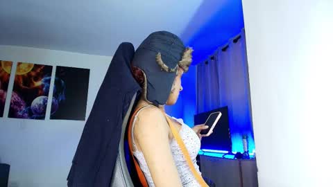 instagramlatin goddessx   im nikoll online show from March 27, 2:28 pm