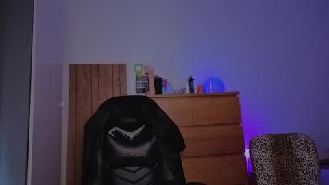  Free OF online show from October 5, 9:40 am