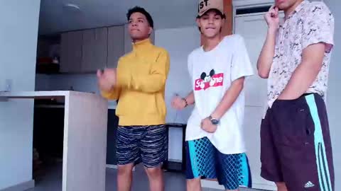 latin_naughty_boys online show from September 29, 4:45 pm
