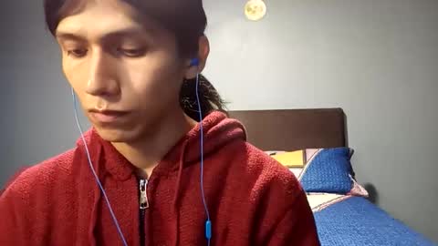 Snapshot of latin_shado chatting on October 15, 8:47 am Shado online show from October 15, 8:47 am