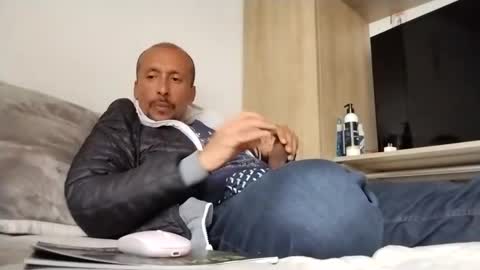 latinhardfucker1980 online show from January 4, 7:34 pm