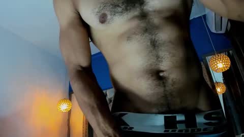 Snapshot of latinhotboys1 chatting on February 3, 4:04 am Zeus online show from February 3, 4:04 am