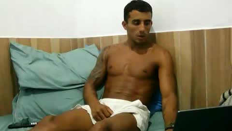 latinmarian online show from April 4, 12:31 am