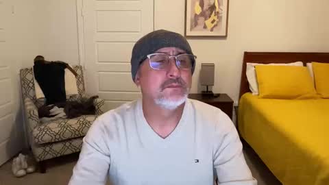 Snapshot of latinnous chatting on November 4, 4:22 am QS - INDEPENDENT MODEL online show from November 4, 4:22 am