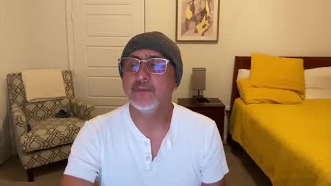 Snapshot of latinnous chatting on November 7, 5:18 am QS - INDEPENDENT MODEL online show from November 7, 5:18 am