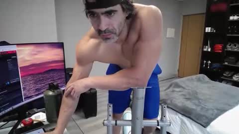 sam online show from January 8, 11:45 am