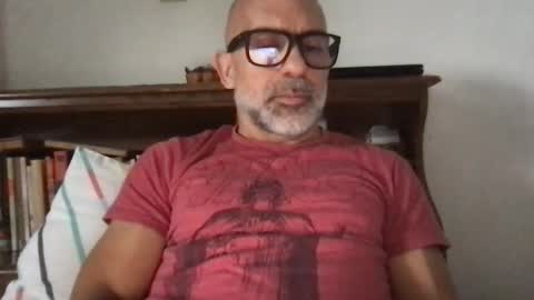 latino_to20 online show from March 5, 3:08 pm