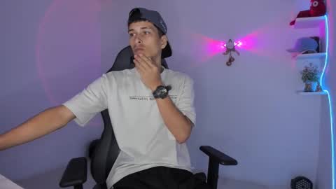 latinoalpha73 online show from March 5, 3:30 pm