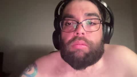 call me papi -- follow my twitter latinoc30 online show from February 15, 5:19 am