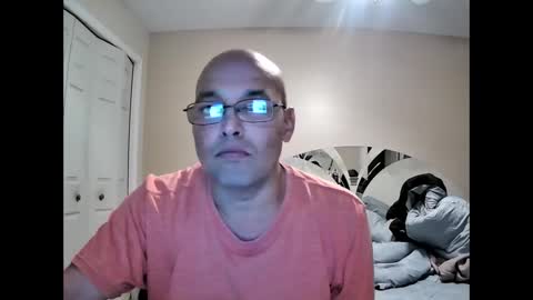 Snapshot of latinoinfla chatting on December 10, 2:27 am latinoinfla online show from December 10, 2:27 am