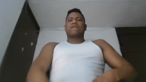 Snapshot of latinrayf chatting on November 2, 4:59 am latinrayf online show from November 2, 4:59 am