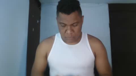 Snapshot of latinrayf chatting on November 12, 3:01 pm latinrayf online show from November 12, 3:01 pm