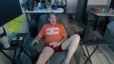 latniter online show from October 21, 3:51 am