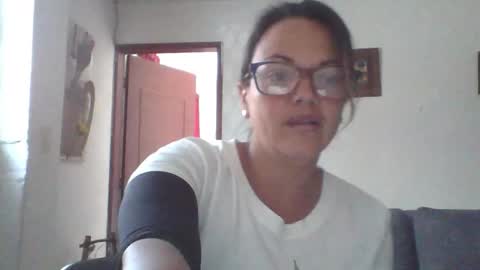 Laura online show from February 12, 2:56 pm