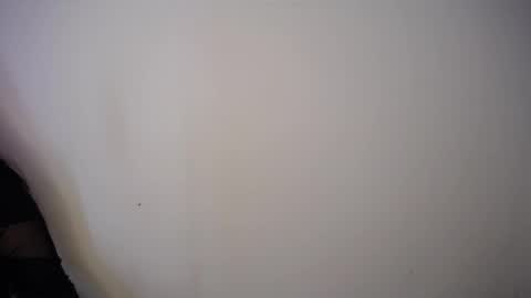 Snapshot of lau_24 chatting on February 27, 12:34 pm lau_24 online show from February 27, 12:34 pm