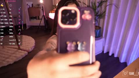 Snapshot of lau__1 chatting on October 17, 7:16 pm IG 1lau 1 X 1lau 1 online show from October 17, 7:16 pm