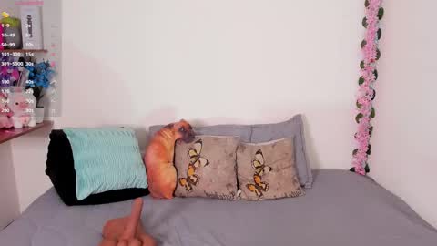 Snapshot of laura1__ chatting on November 17, 10:59 pm laura1__ online show from November 17, 10:59 pm