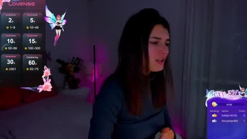 Laura online show from December 30, 9:27 am