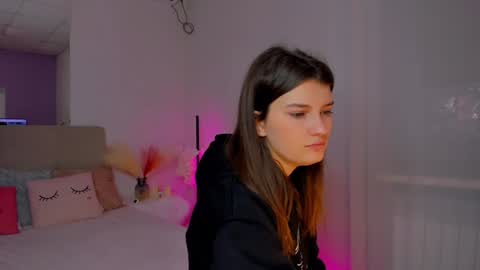 Laura online show from February 4, 6:25 am