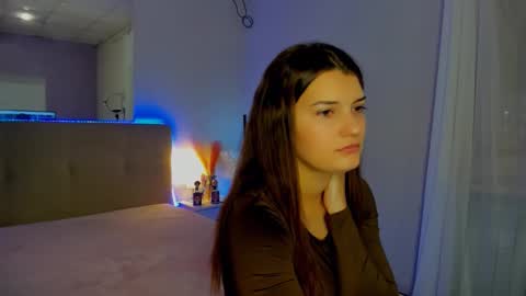 Laura online show from November 13, 7:07 am