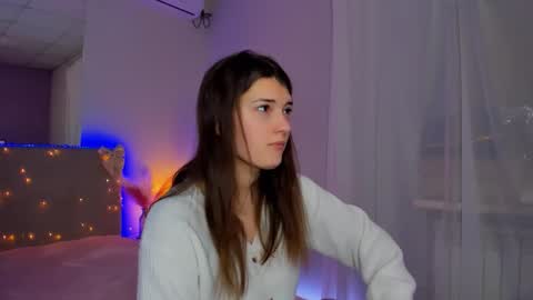 Laura online show from March 22, 6:06 am