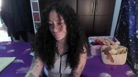 Snapshot of laura_anal_ chatting on November 27, 4:09 pm Wen online show from November 27, 4:09 pm