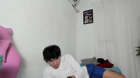 laura_and_kevin online show from February 5, 9:30 pm