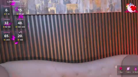 Laura online show from September 11, 1:00 pm