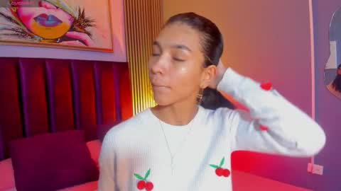 Laura online show from February 28, 12:28 pm