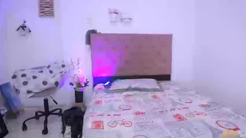 LAURA online show from September 9, 2:27 pm