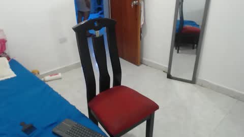 Snapshot of laura_foxx2379 chatting on November 29, 6:11 pm laura_foxx2379 online show from November 29, 6:11 pm