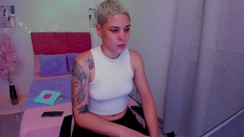Laura Rose online show from September 22, 12:45 am