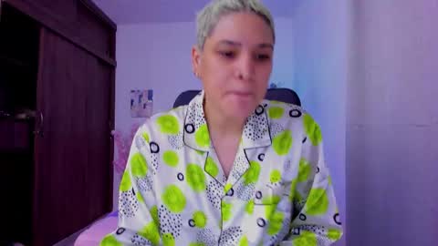 Laura Rose online show from September 25, 11:14 am