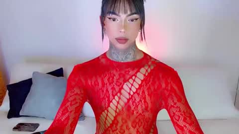 Snapshot of laura_sweet7 chatting on March 5, 1:42 am Laura online show from March 5, 1:42 am