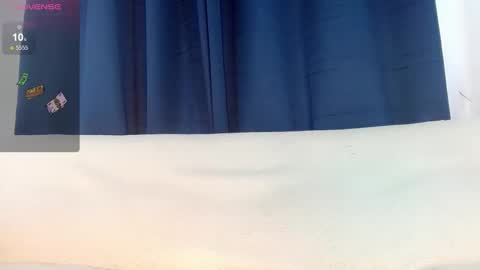 Snapshot of laura_sweet7 chatting on October 29, 2:41 pm Laura online show from October 29, 2:41 pm