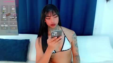 Snapshot of laura_sweet7 chatting on November 30, 7:51 pm Laura online show from November 30, 7:51 pm