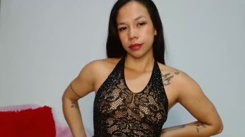 Snapshot of lauracb_ chatting on October 2, 5:03 am lauracb online show from October 2, 5:03 am