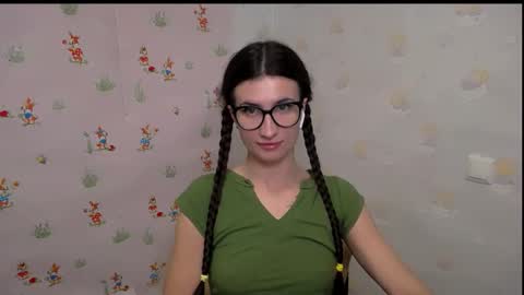 Laura online show from October 25, 7:38 am